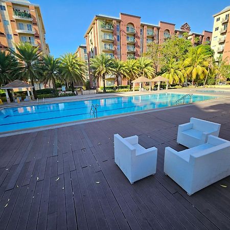 Paranaque City Cozy 2Br Staycation With Balcony Chateau Elysee For 4-6 Pax المظهر الخارجي الصورة