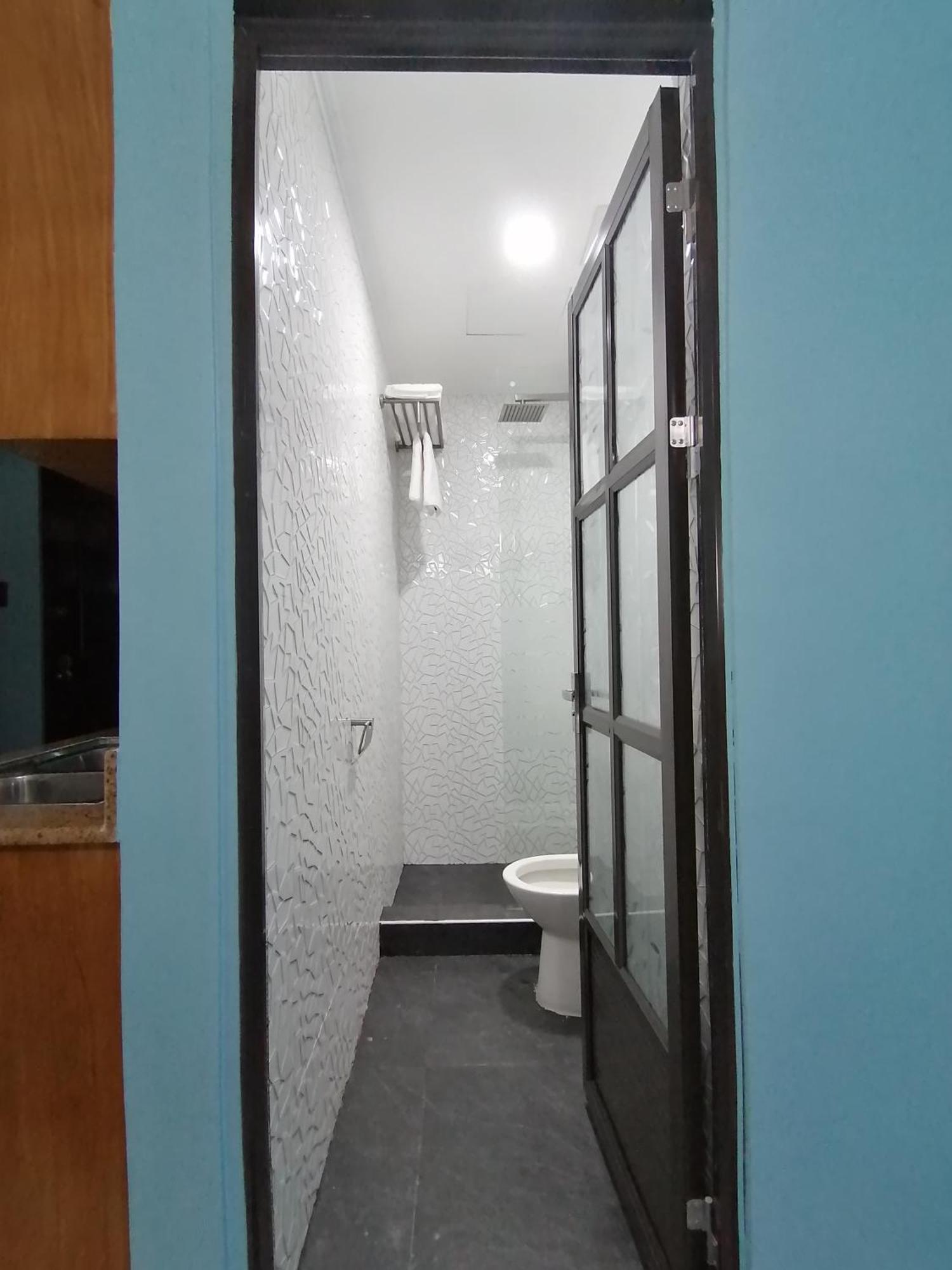 Paranaque City Cozy 2Br Staycation With Balcony Chateau Elysee For 4-6 Pax المظهر الخارجي الصورة