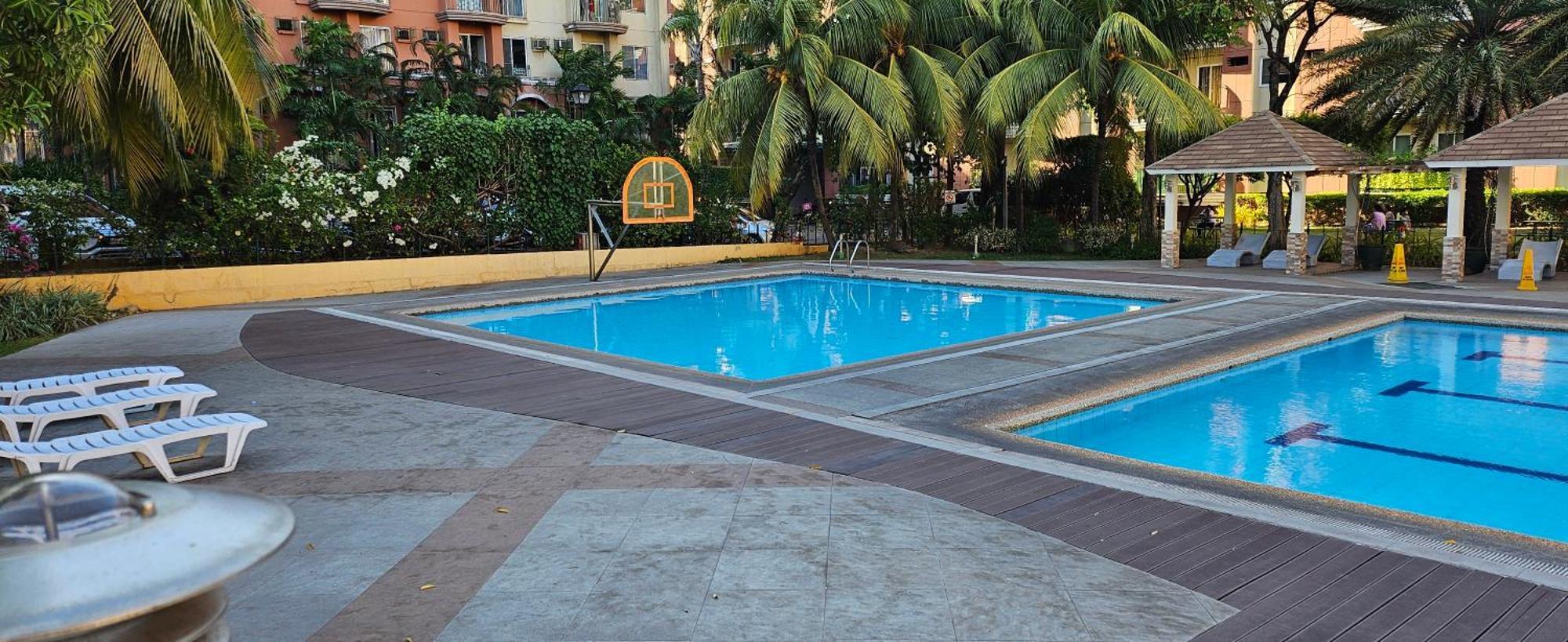 Paranaque City Cozy 2Br Staycation With Balcony Chateau Elysee For 4-6 Pax المظهر الخارجي الصورة