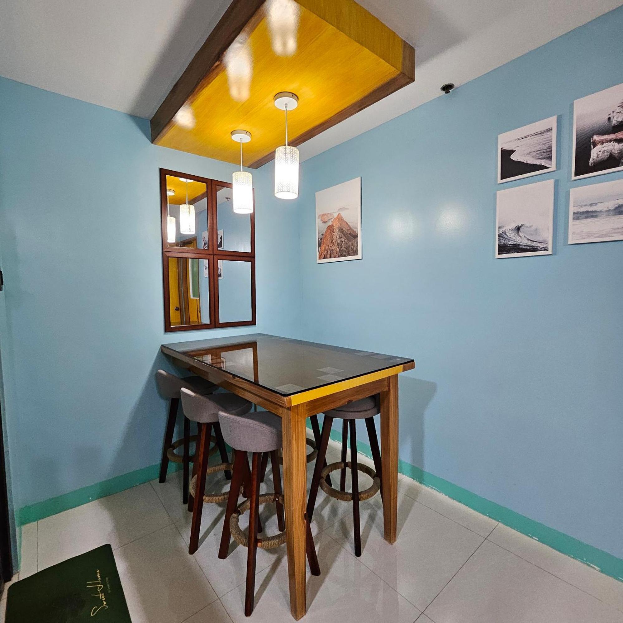Paranaque City Cozy 2Br Staycation With Balcony Chateau Elysee For 4-6 Pax المظهر الخارجي الصورة